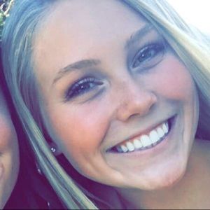 Meet your Posher, Thea